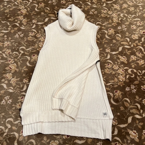 elie Tahari  Cream Cashmere Sleeveless Tunic  NWT. S - Picture 3 of 7